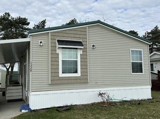 1329 Cambridge Ln, Caro, MI