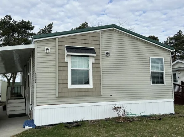 1329 Cambridge Ln, Caro, MI 48723