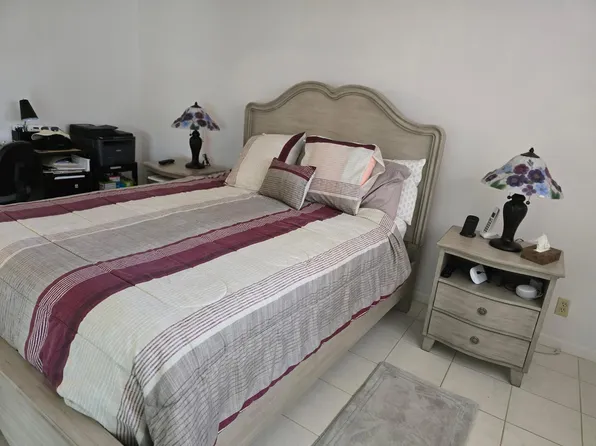 112 Lake Paula Drive, West Palm Beach, FL 33411
