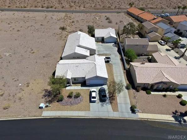 3442 Sunriver Rd, Bullhead City, AZ 86429