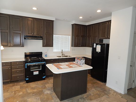 5th image of 2955 A St #1