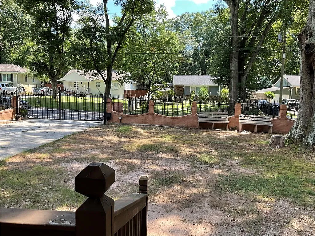 4 bed, 3.0 bath, 2861 sqft, $3,500 — Photo 4