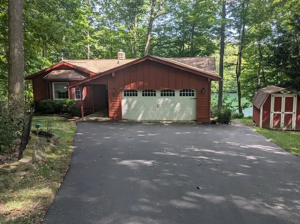48 Little Inagua Ct, Du Bois, PA 15801
