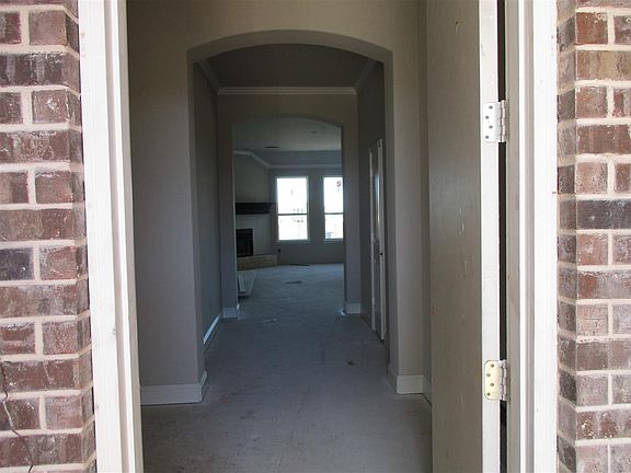 3rd image of 1020 Steamboat Dr