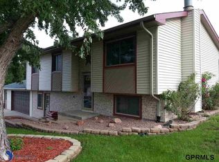 711 W Beech St, Ceresco, NE 68017