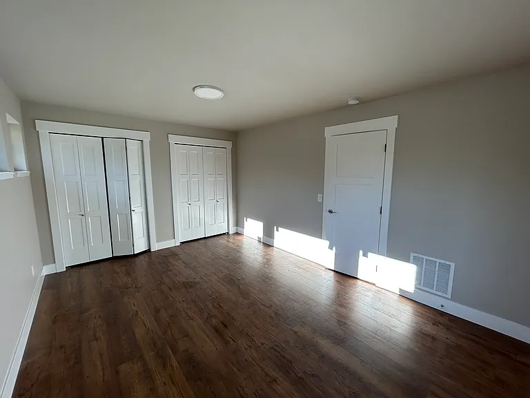 236 W Kent Ave — Photo 9