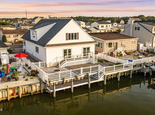 2526 Hiering Rd, Toms River, NJ 08753