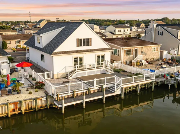 2526 Hiering Road, Toms River, NJ 08753