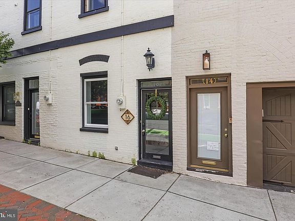 3rd image of 16 E Walnut St