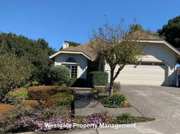 1160 Birch Dr, Petaluma, CA 94952