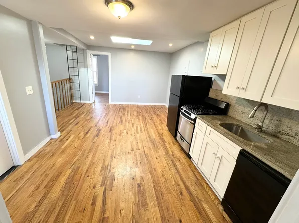 678 Fourth Avenue image 1 of 9