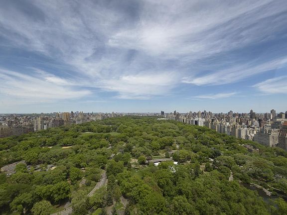 3rd image of 106 Central Park S APT 24B