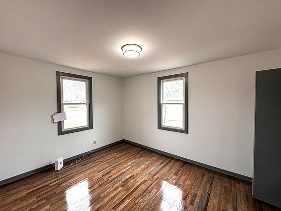 5th image of 25127 S Tryon St