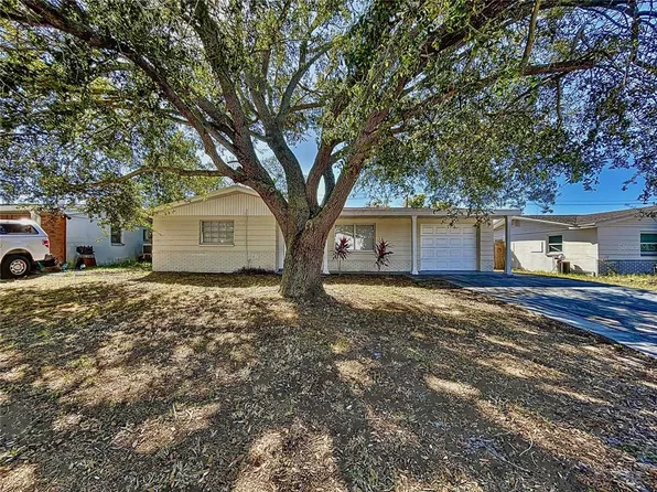 4132 Beacon Square Dr, Holiday, FL 34691