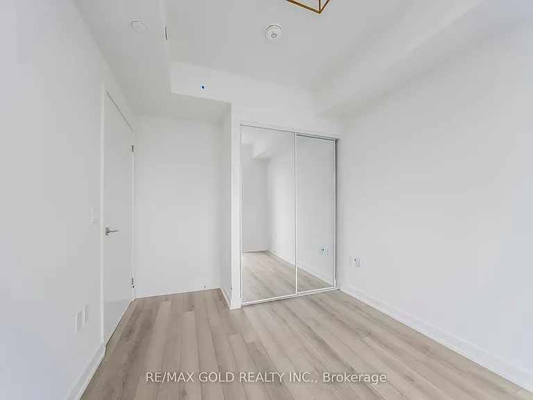 230 Simcoe St #2818 — Photo 23