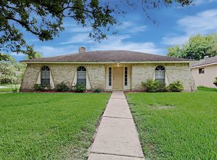 16303 Tibet Rd, Friendswood, TX 77546
