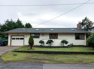 130 Division St, Depoe Bay, OR 97341