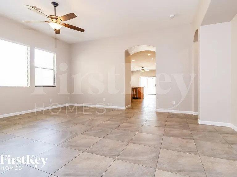 1127 S 220th Dr — Photo 10