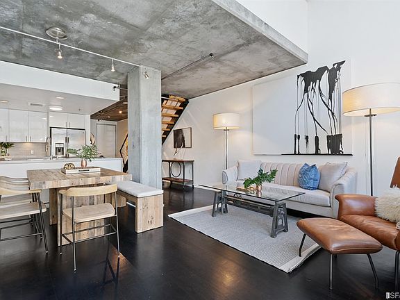 3rd image of 77 Dow Pl APT 102