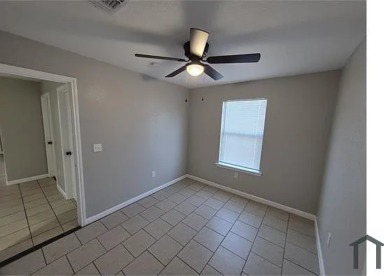 6303 Heathers Run #- — Photo 10