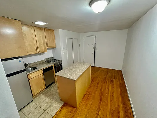 Rented by Compass | media 3