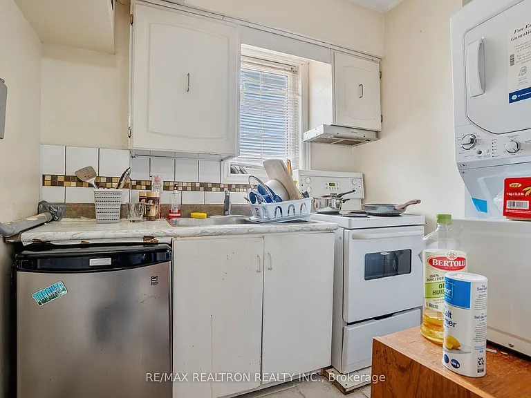 2 Eli Shackleton Ct — Photo 19