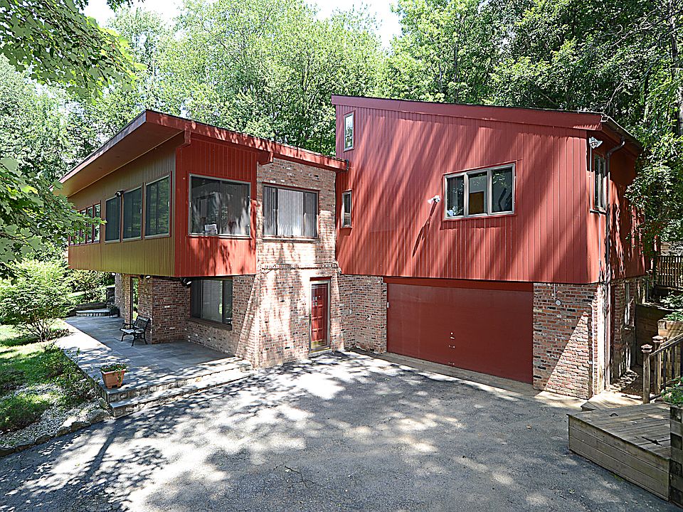 1st image of 54 Mahopac Ave