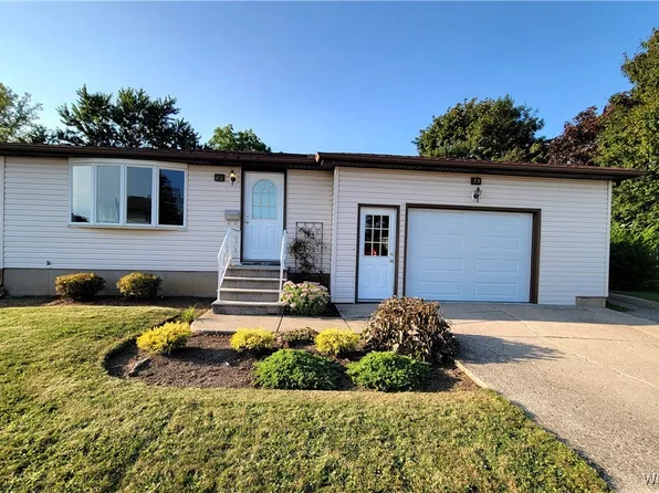 75 Sandy Ln, Cheektowaga, NY 14227