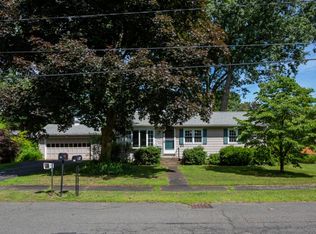 32 Coronet Cir, Feeding Hills, MA 01030