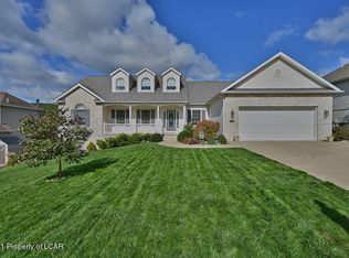 102 Catherine Dr #L-11, Eynon, PA 18403