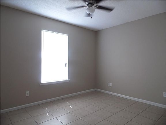 4th image of 109 Dalton Cody Dr