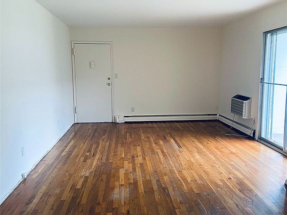 4th image of 678 Fulton St APT V10