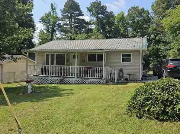 202 Yardley Ln, Resaca, GA 30755