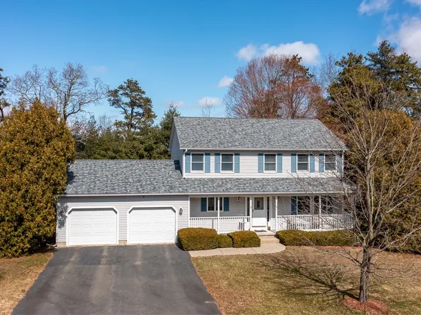14 Laurel Dr, Easthampton, MA 01027