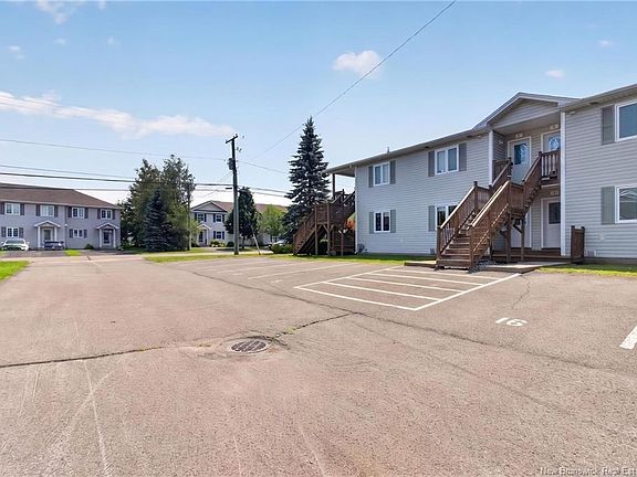 3rd image of 50 Damien St #6