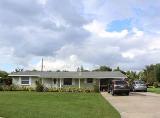 4328 Des Plaines Dr, Sarasota, FL 34233