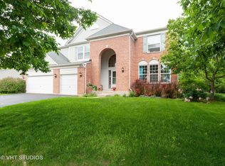 1130 Timber Pass, Mundelein, IL 60060