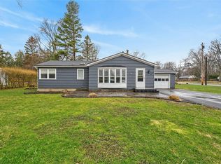 667 Hard Rd, Webster, NY 14580
