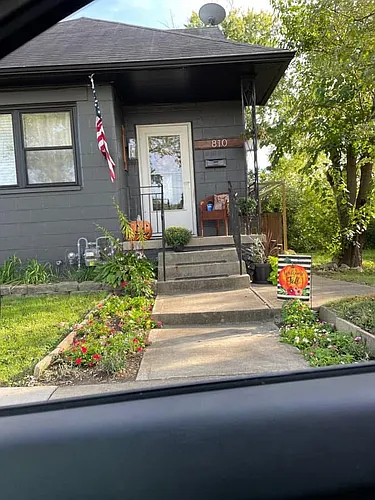 810 Richard St Photo 1