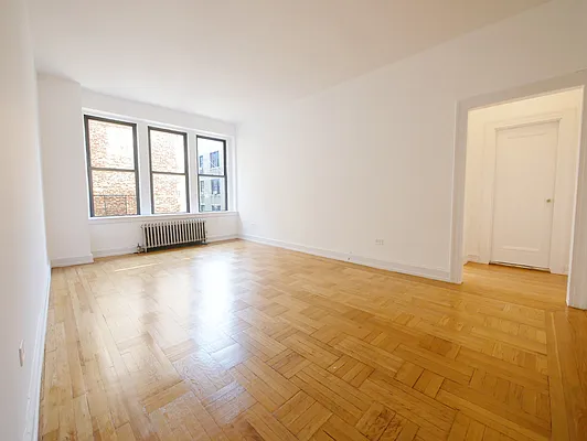 Rented by Rachel Realty | media 14