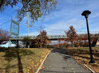 14-28 Astoria Park S #2R, Astoria, NY 11102