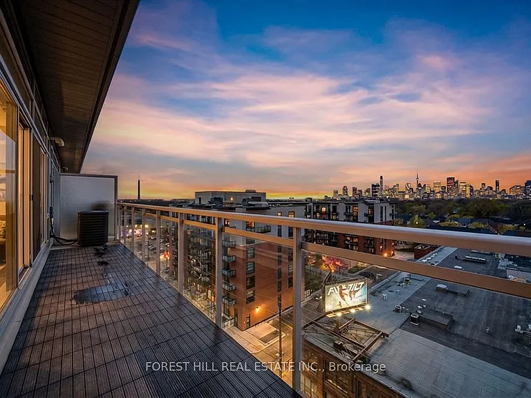 233 Carlaw Ave #804 — Photo 39