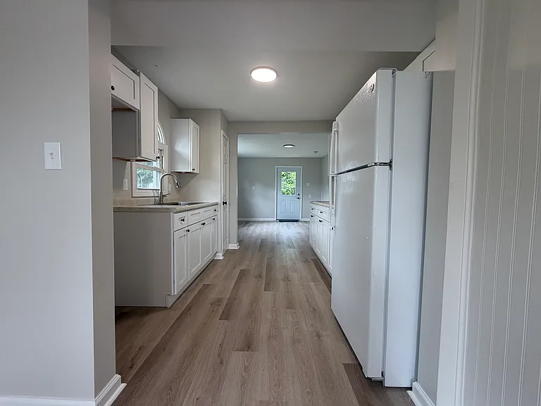 2537 Broadway St — Photo 18