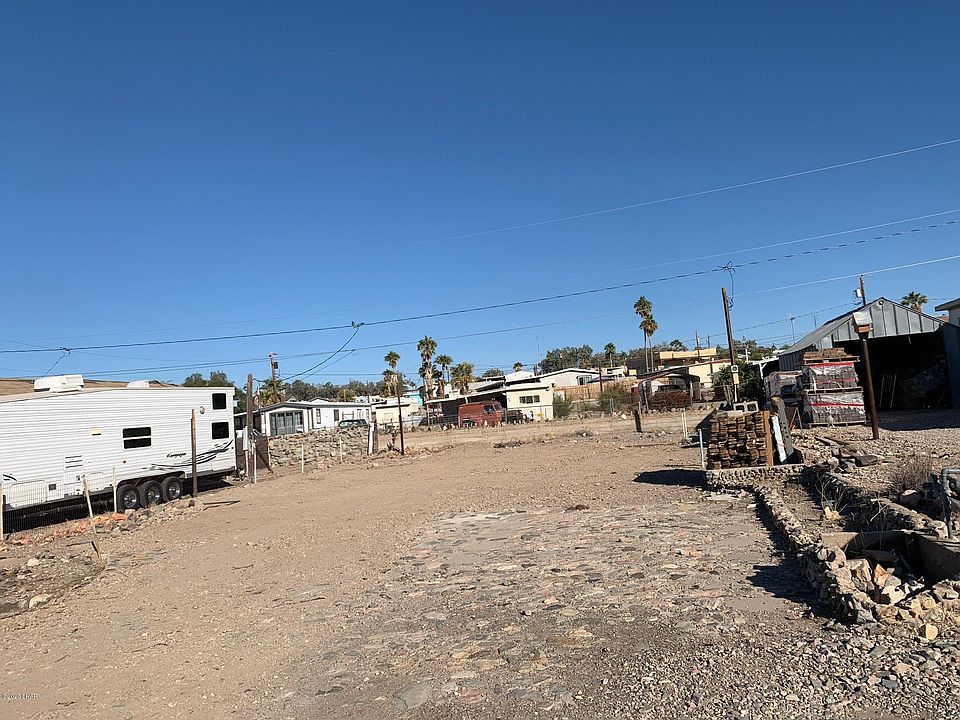 2nd image of 2180 Tourmaline St