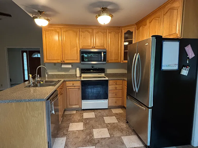 418 Aragon Pl — Photo 7