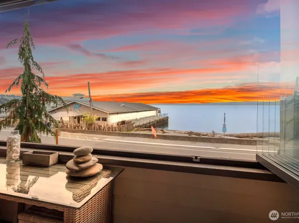 700 S 282nd Street #722, Des Moines, WA 98198