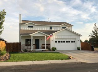 2144 NW Larchleaf Ln, Redmond, OR 97756