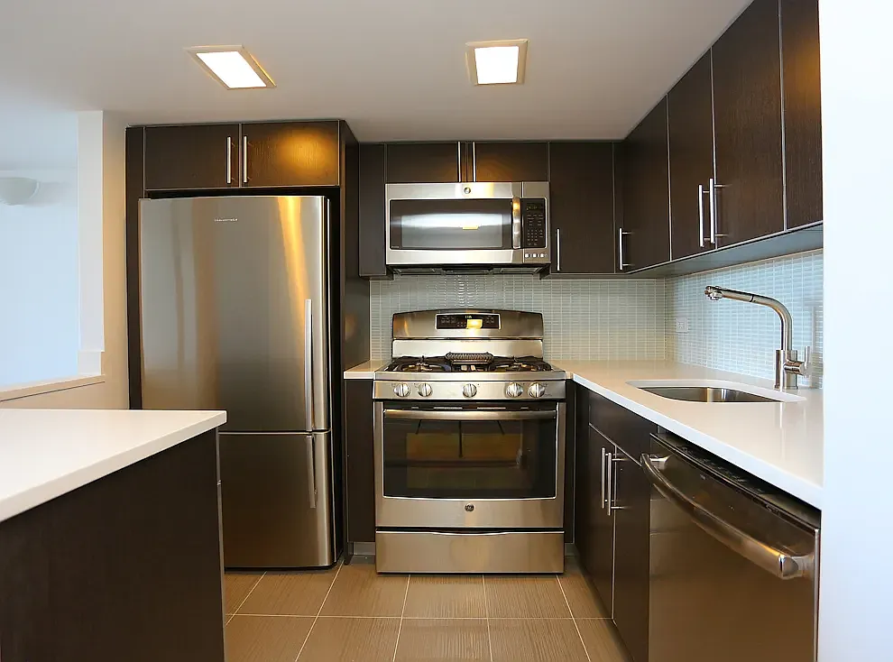 666 Greenwich Street — Photo 4