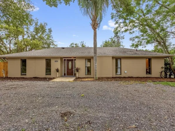 31632 Spruce Dr, Eustis, FL 32736