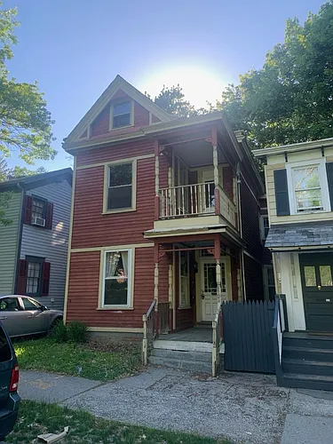94 Academy St #2 Photo 1